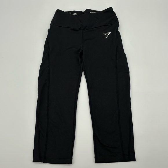 Gymshark Women's black cropped legging size Small - Picture 1 of 7